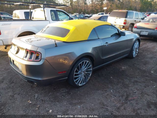 1ZVBP8EM2E5205938 Ford Mustang V6