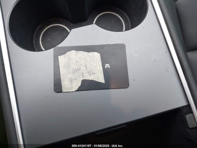 2023 TESLA MODEL Y 7SAYGDEE9PF756581 Photo 10
