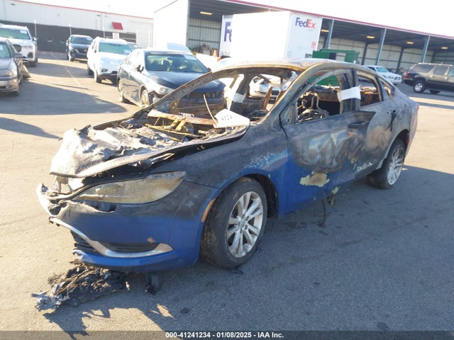 Chrysler 200 Limited 2016 1C3CCCAB1GN177826 Image 2