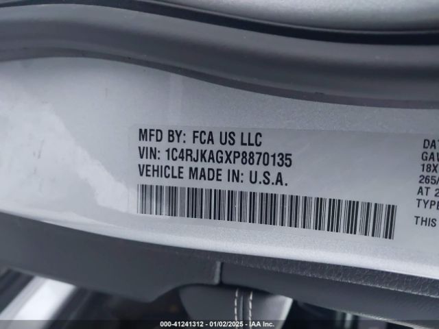 1C4RJKAGXP8870135 Jeep Grand Cherokee L Laredo 4x4