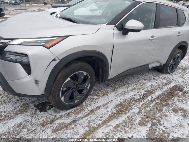 JN8BT3BB0RW421747 Nissan Rogue Sv Intelligent Awd