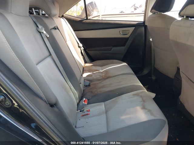 41241555 :رقم المزاد ، 5YFBURHE6HP670476 vin ، 2017 Toyota Corolla Le مزاد بيع