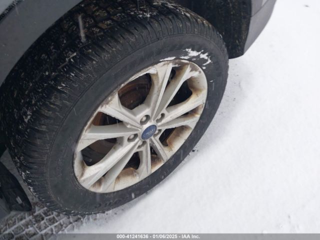 1FMCU9GD1JUD17175 Ford ESCAPE SE