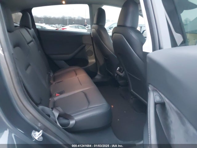 2023 TESLA MODEL Y 7SAYGDEEXPF865549 Photo 7