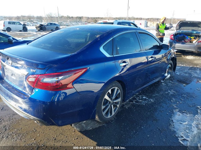 Nissan Altima 2.5 Sr 2017 1N4AL3AP7HC483818 Image 4