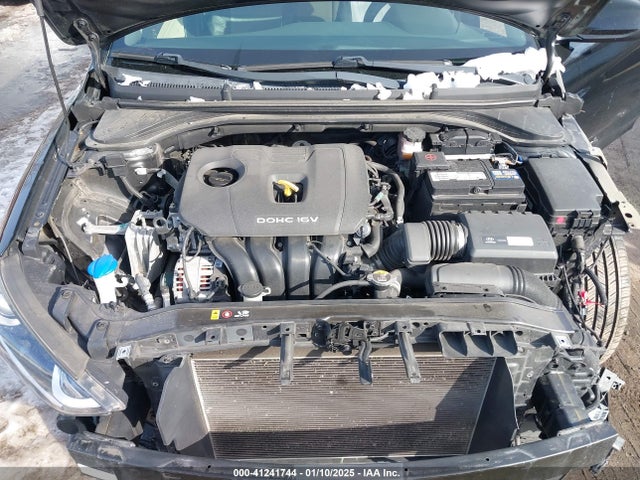 5NPD84LF9JH269460 Hyundai ELANTRA SEL