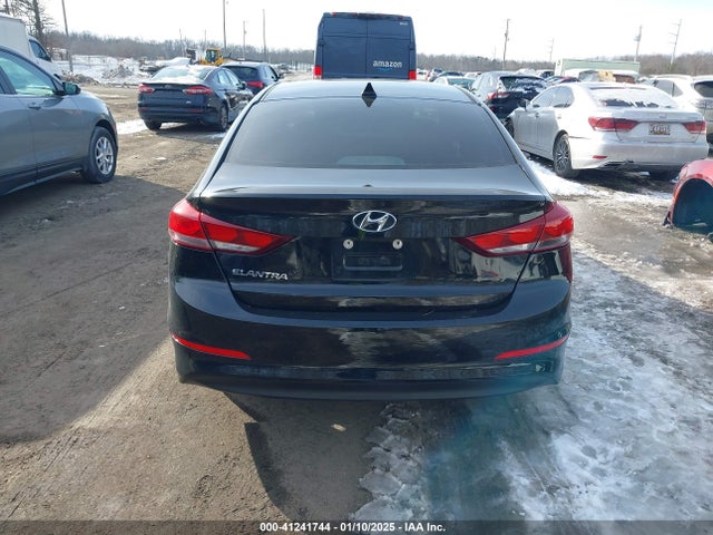 5NPD84LF9JH269460 Hyundai ELANTRA SEL