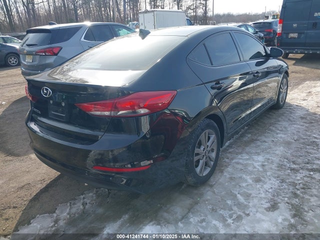 5NPD84LF9JH269460 Hyundai ELANTRA SEL
