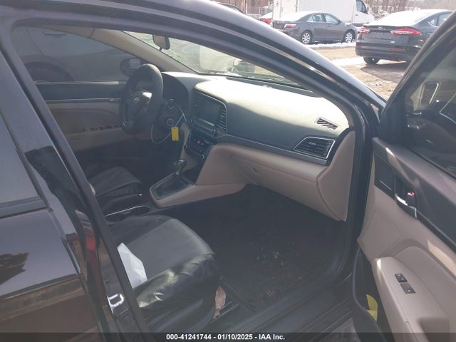 5NPD84LF9JH269460 Hyundai ELANTRA SEL