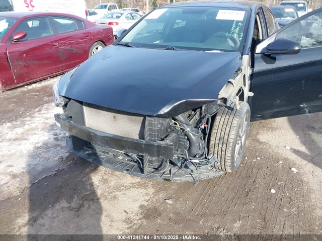 5NPD84LF9JH269460 Hyundai ELANTRA SEL