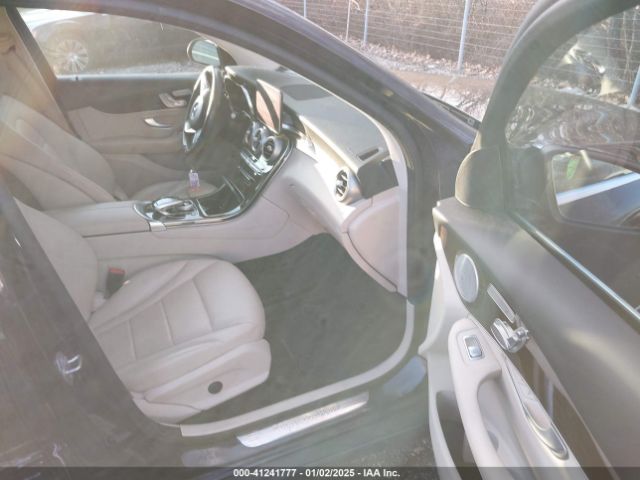 WDC0G4KB1JV037798 Mercedes-Benz Glc 300 4matic