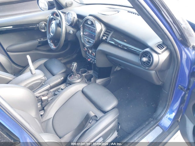 2020 MINI HARDTOP WMWXU9C02L2M80132 Photo 4