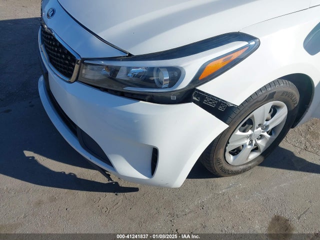 KIA FORTE LX 2017 3KPFK4A74HE043007 Image 18
