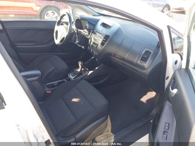 KIA FORTE LX 2017 3KPFK4A74HE043007 Image 5