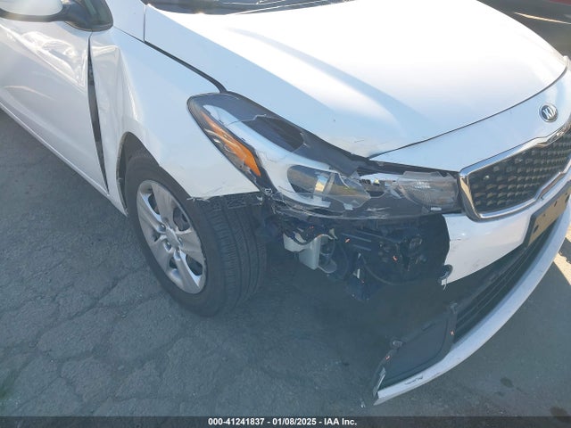 KIA FORTE LX 2017 3KPFK4A74HE043007 Image 6