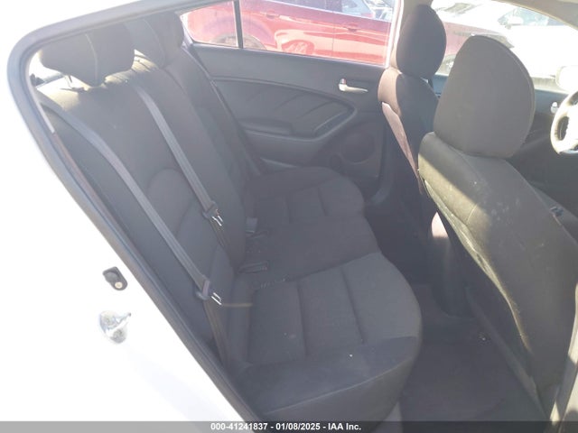 KIA FORTE LX 2017 3KPFK4A74HE043007 Image 8