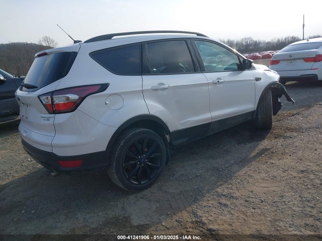 Ford Escape Titanium 2017 1FMCU9J98HUB56127 Image 4