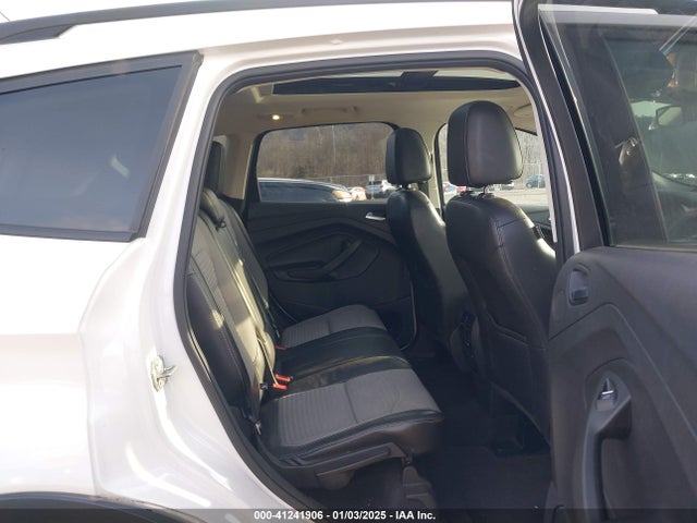 Ford Escape Titanium 2017 1FMCU9J98HUB56127 Image 8