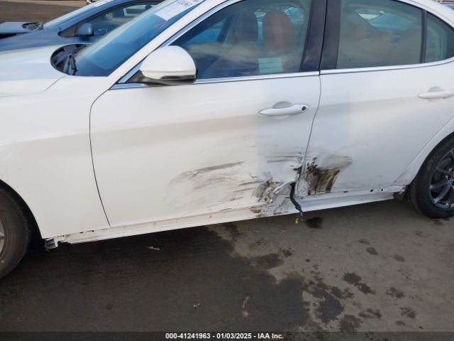 ZARFAMAN5K7621369 Alfa Romeo Giulia Rwd