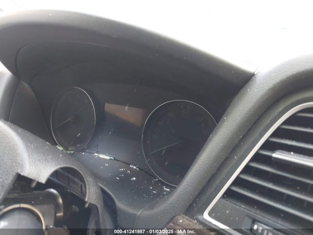 Hyundai Genesis 3.8 2016 KMHGN4JE2GU138204 Image 15