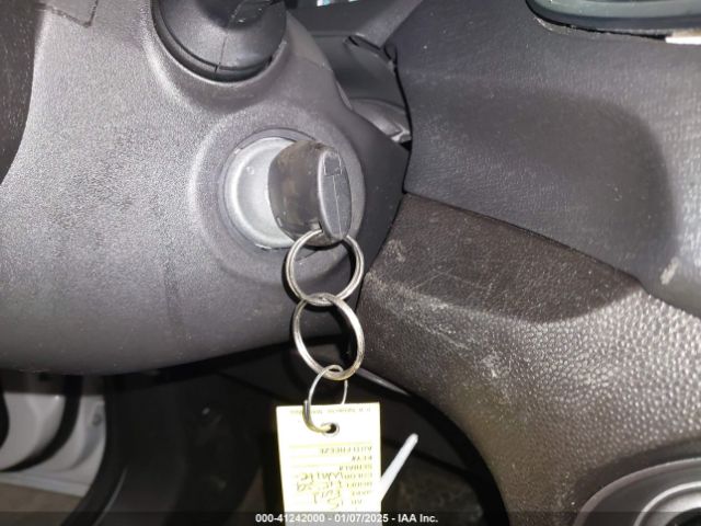 3FADP4TJ4FM179759 Ford FIESTA S