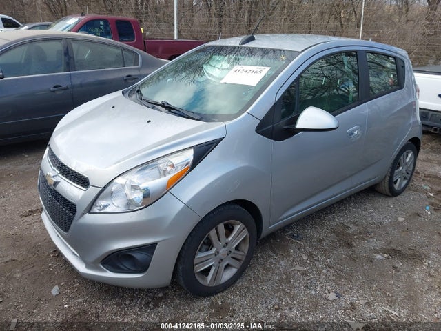 Chevrolet Spark 1lt Cvt 2015 KL8CD6S99FC715696 Image 2