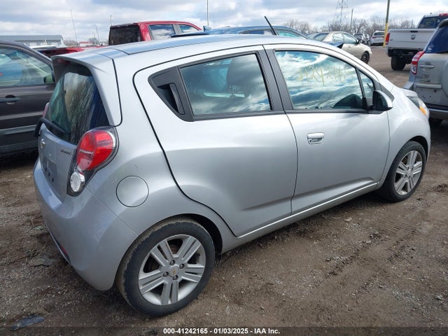 Chevrolet Spark 1lt Cvt 2015 KL8CD6S99FC715696 Image 4
