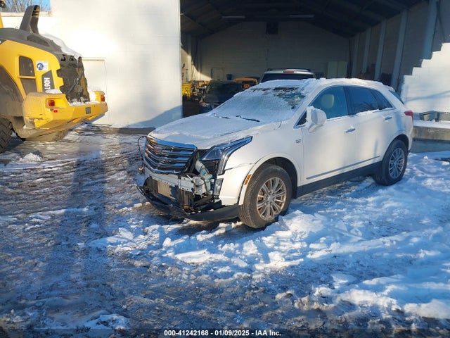2019 CADILLAC XT5 1GYKNDRS8KZ207654 Photo 1