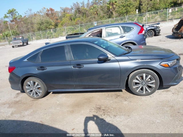 Honda CIVIC EX 2022 JHMFE1F73NX006605 Image 13