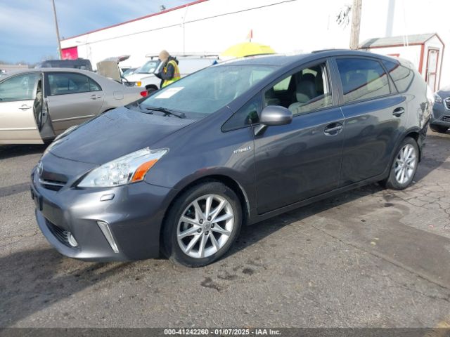 JTDZN3EU7EJ000925 Toyota Prius V Five