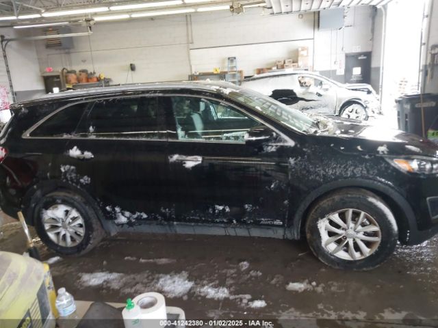 5XYPGDA53HG242976 KIA Sorento 3.3l Lx
