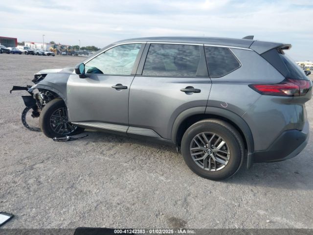 5N1BT3AA3NC683595 Nissan Rogue S Fwd