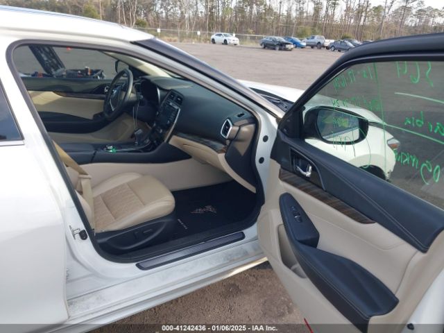 1N4AA6AP4JC397380 Nissan Maxima 3.5 Platinum