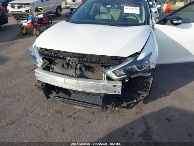 1N4AA6AP4JC397380 Nissan Maxima 3.5 Platinum