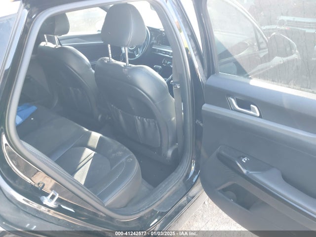 5XXG64J21NG097851 KIA K5 Gt-line