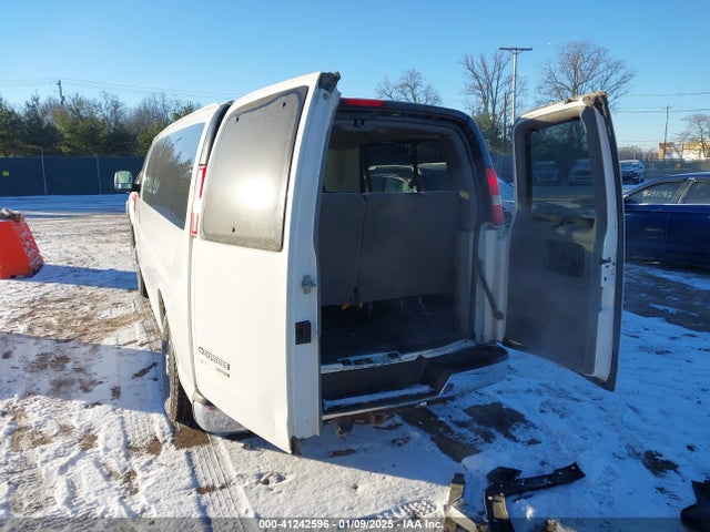 1GAZG1FG5E1110811 Chevrolet Express 3500 Lt