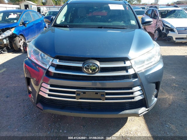 Toyota Highlander Xle 2017 5TDKZRFH8HS509536 Image 12