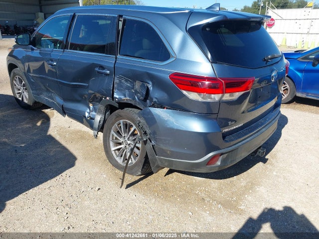 Toyota Highlander Xle 2017 5TDKZRFH8HS509536 Image 6