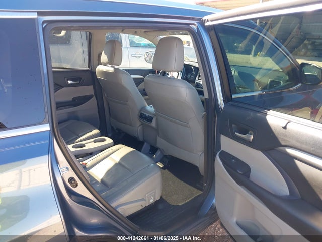Toyota Highlander Xle 2017 5TDKZRFH8HS509536 Image 8