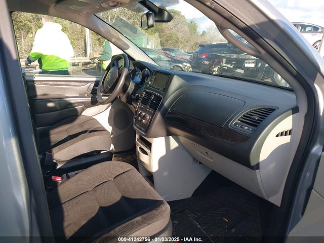 2C4RDGBG1KR539041 Dodge Grand Caravan Se