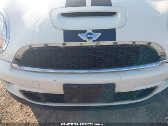 2013 MINI CONVERTIBLE WMWZP3C52DT705816 Photo 9