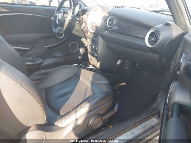 2013 MINI CONVERTIBLE WMWZP3C52DT705816 Photo 4