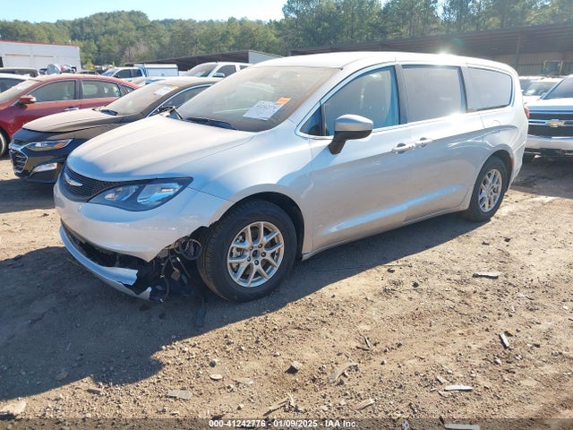 2C4RC1CGXPR516492 Chrysler Voyager Lx