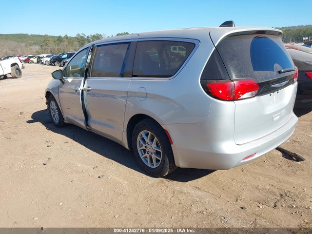 2C4RC1CGXPR516492 Chrysler Voyager Lx