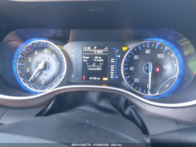 2C4RC1CGXPR516492 Chrysler Voyager Lx