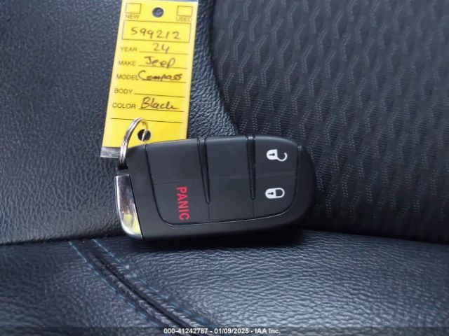 3C4NJDBN0RT599212 Jeep Compass Latitude 4x4