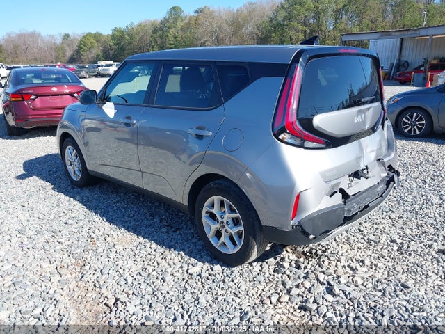 KIA SOUL LX 2023 KNDJ23AU1P7888681 Image 3