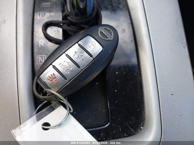 3N1AB7AP3FY288827 Nissan SENTRA SV
