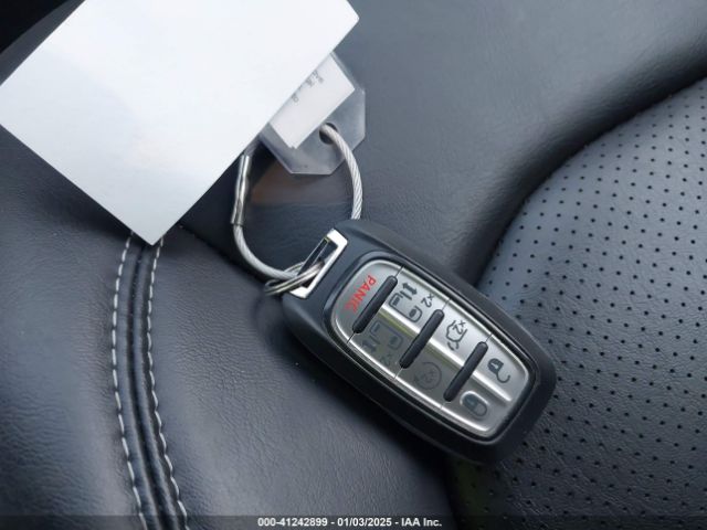2C4RC1L76PR622017 Chrysler Pacifica Hybrid Touring L
