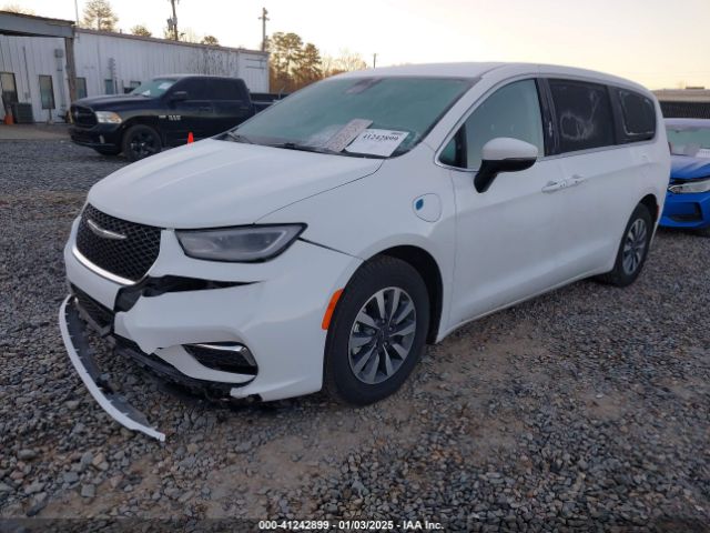2C4RC1L76PR622017 Chrysler Pacifica Hybrid Touring L